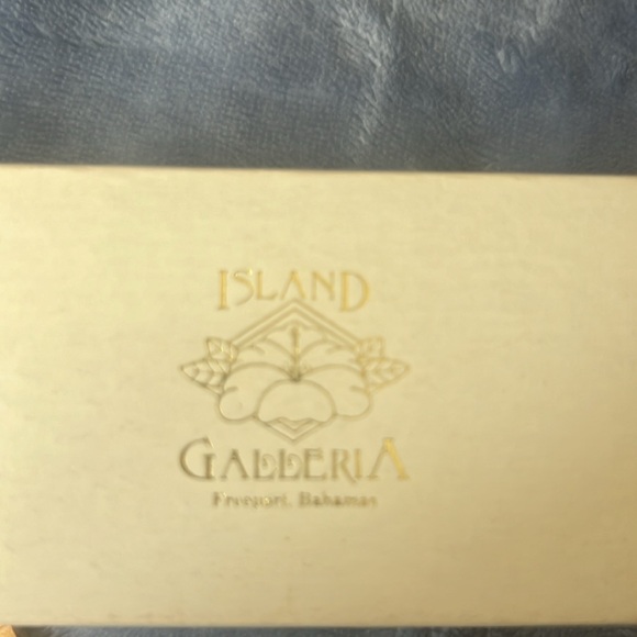 Citizen Vintage New Black Watch, receipt from Bahamas 1990 & $1 Queen Note - Picture 6 of 9